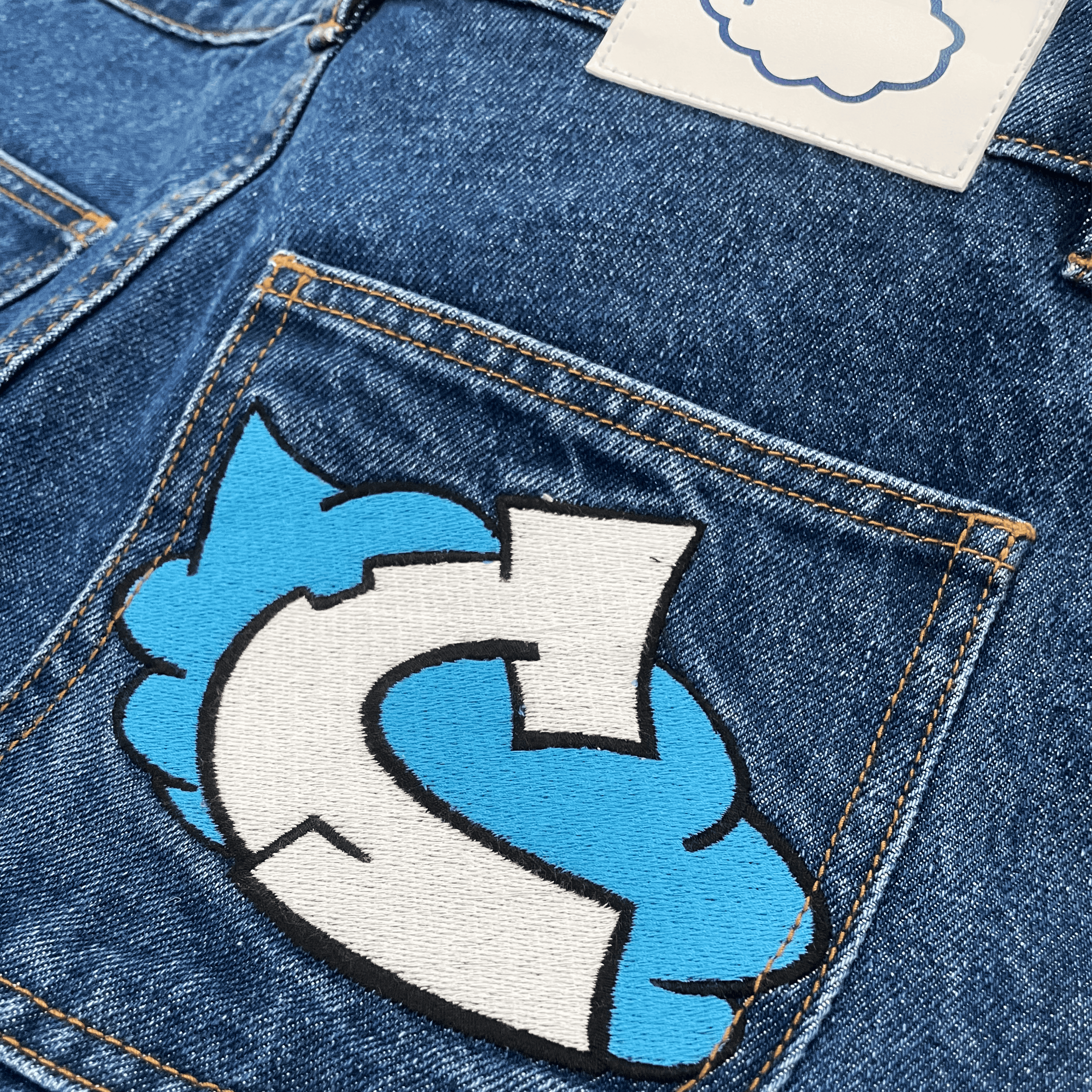Starcloud Blue/White Jeans